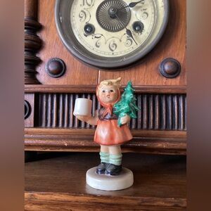 HUMMEL Girl with Fir Tree🌲